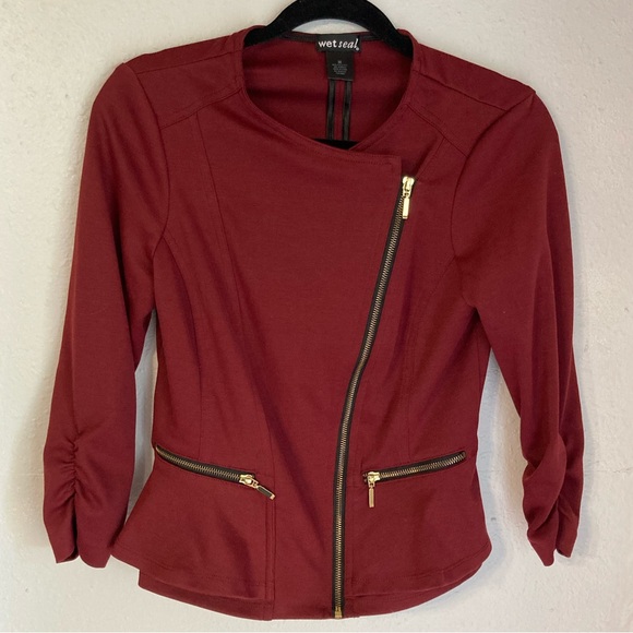 Wet Seal Red Blazer Asymmetrical Zipper Cropped - Picture 2 of 6
